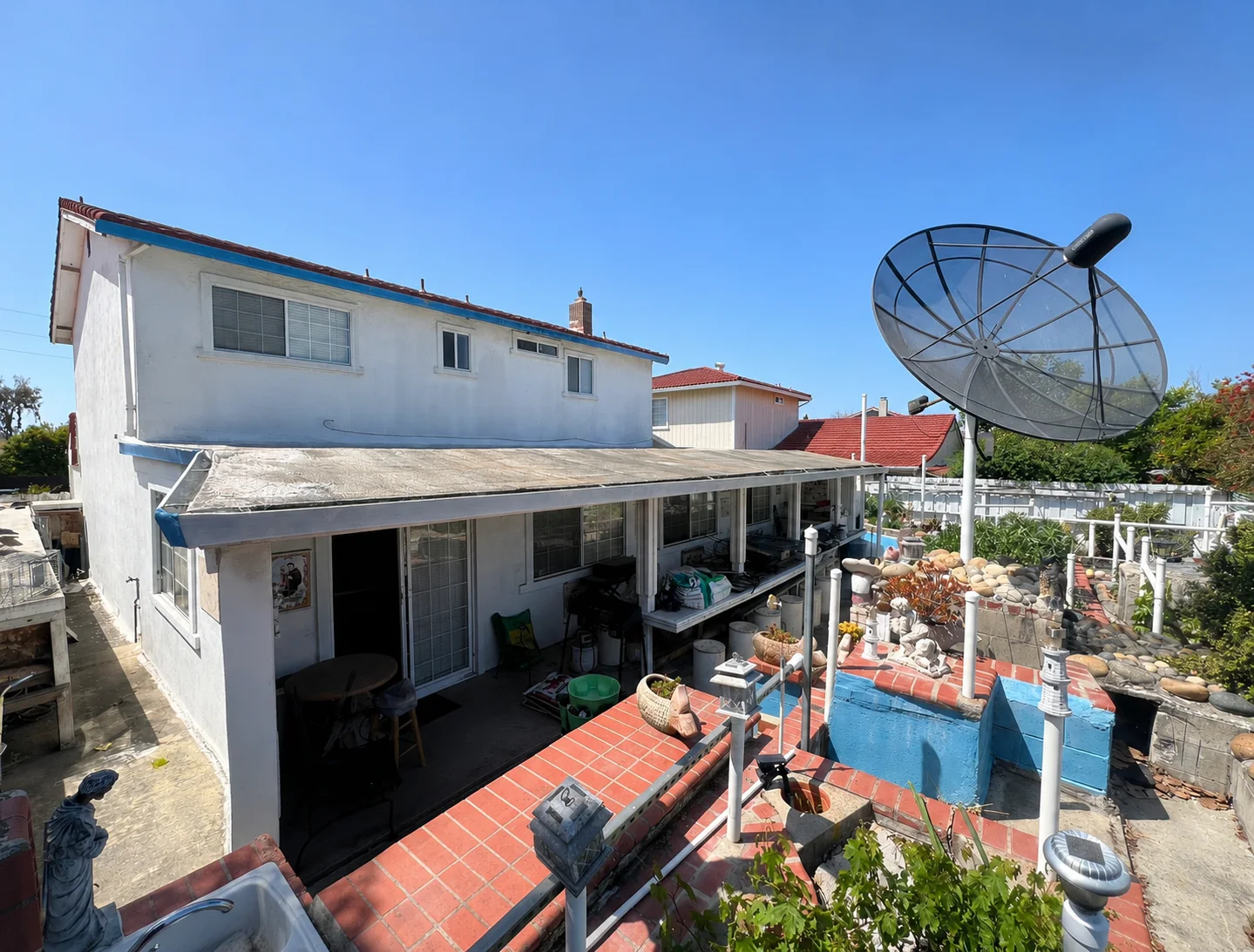 backyard before renovation